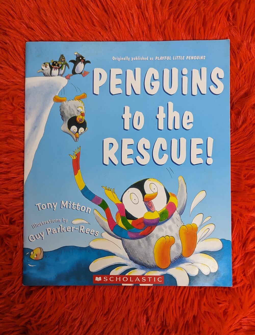 2007 Scholastic Penguins To The Rescue! T. Mitton Paperback